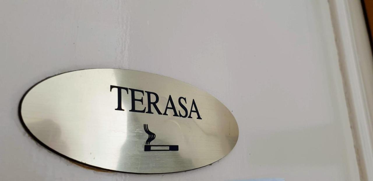Self-Service Hotel Ostas Praha ภายนอก รูปภาพ