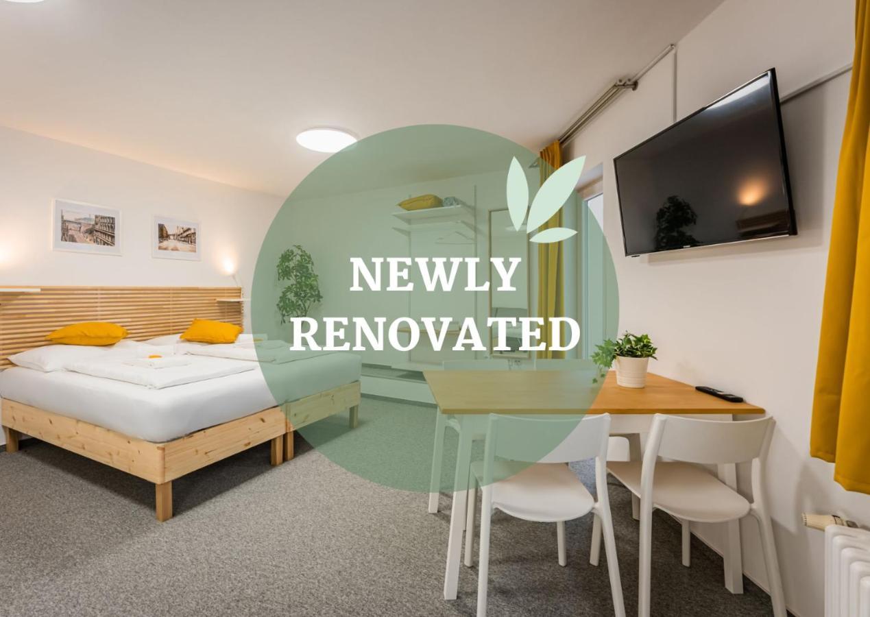 Self-Service Hotel Ostas Praha ภายนอก รูปภาพ