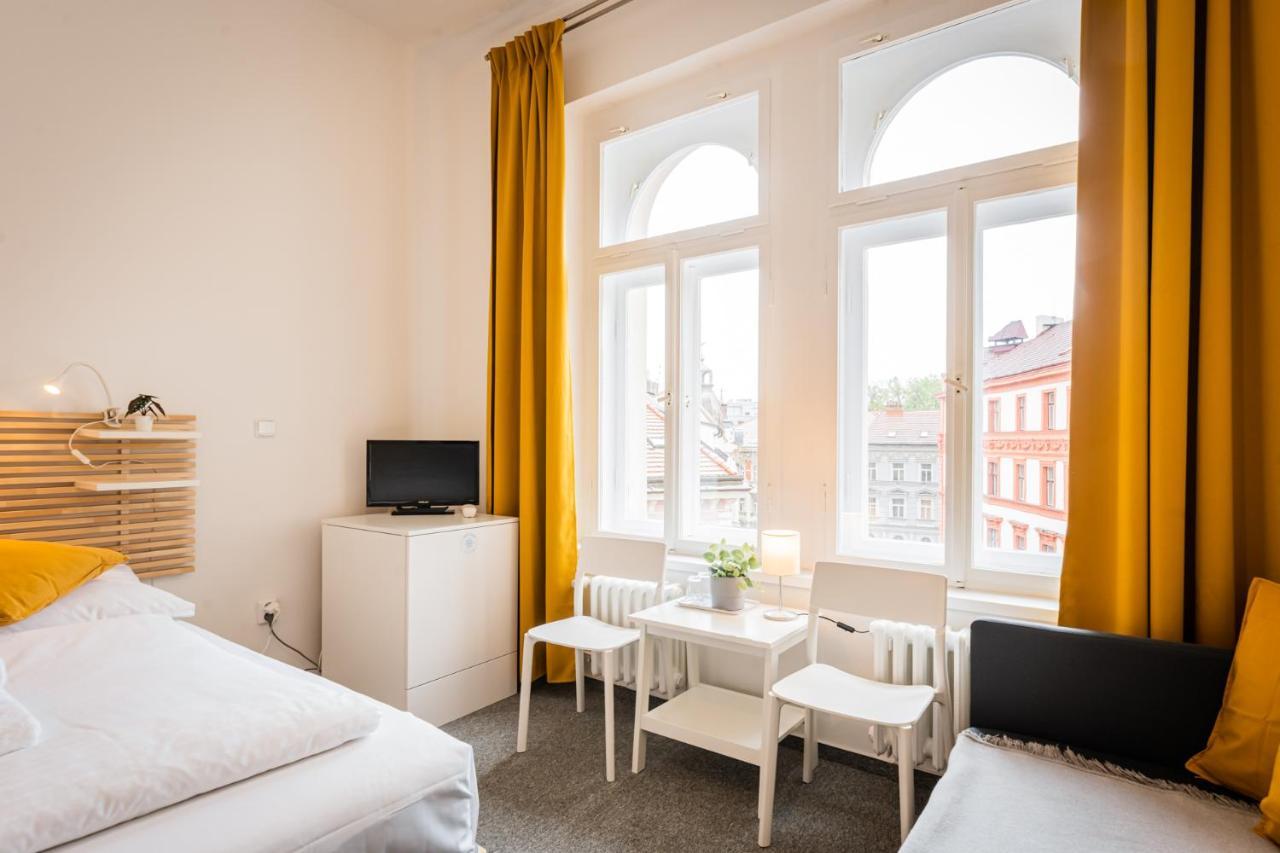 Self-Service Hotel Ostas Praha ภายนอก รูปภาพ