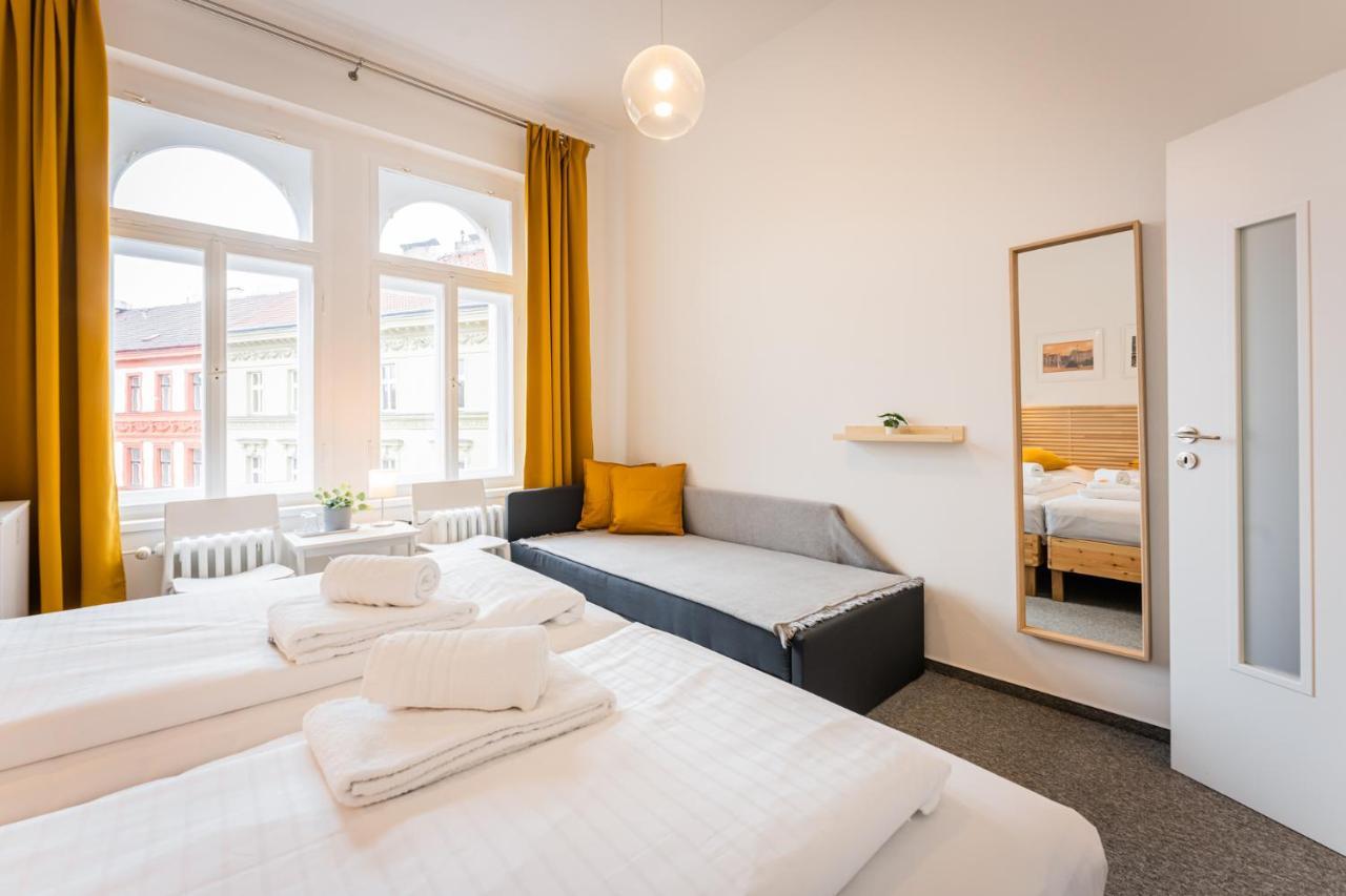 Self-Service Hotel Ostas Praha ภายนอก รูปภาพ