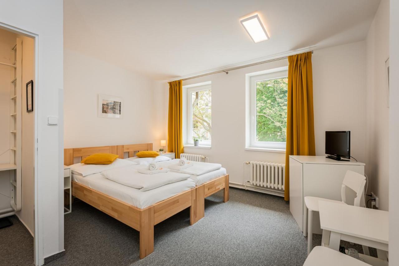 Self-Service Hotel Ostas Praha ภายนอก รูปภาพ