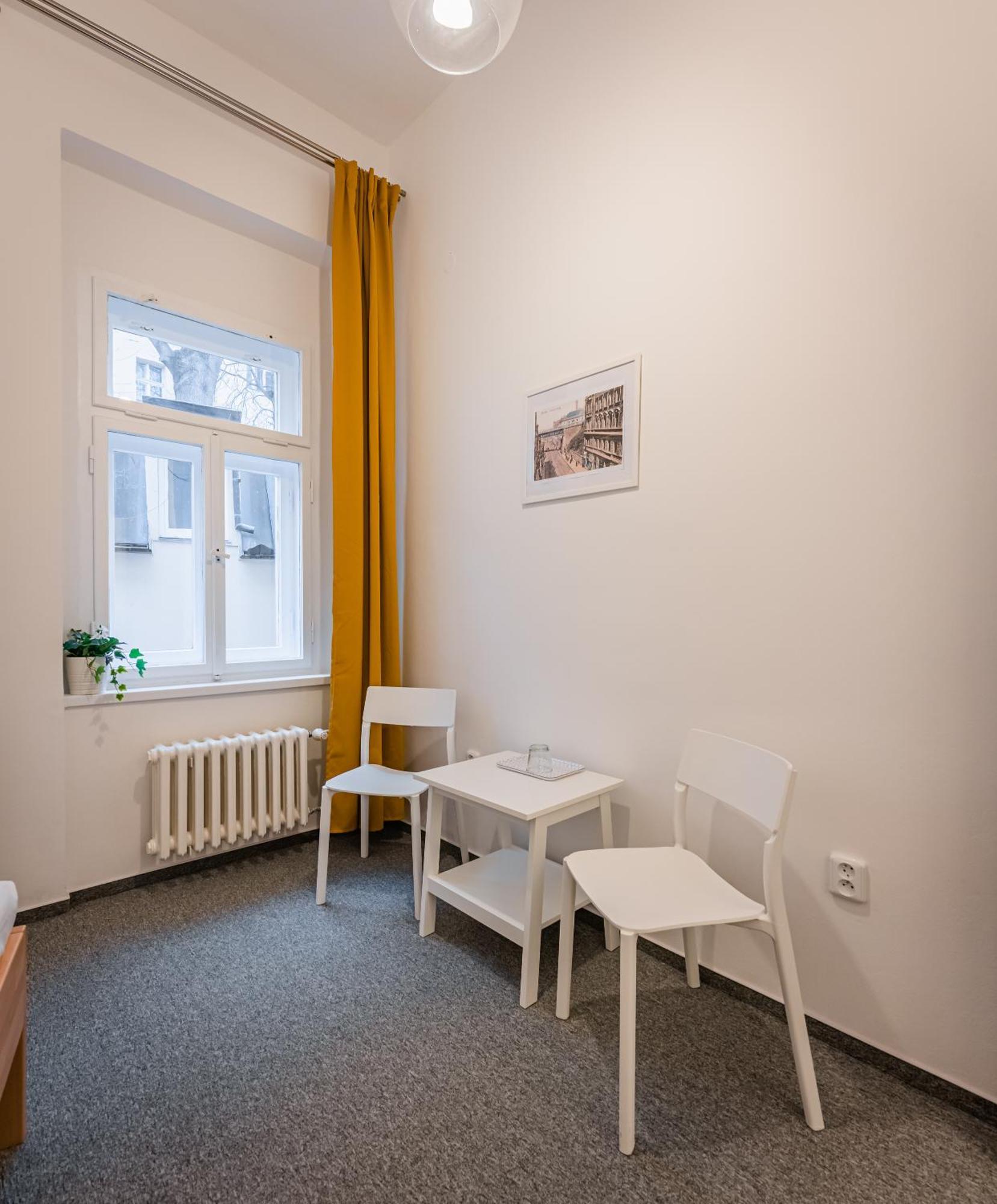 Self-Service Hotel Ostas Praha ภายนอก รูปภาพ